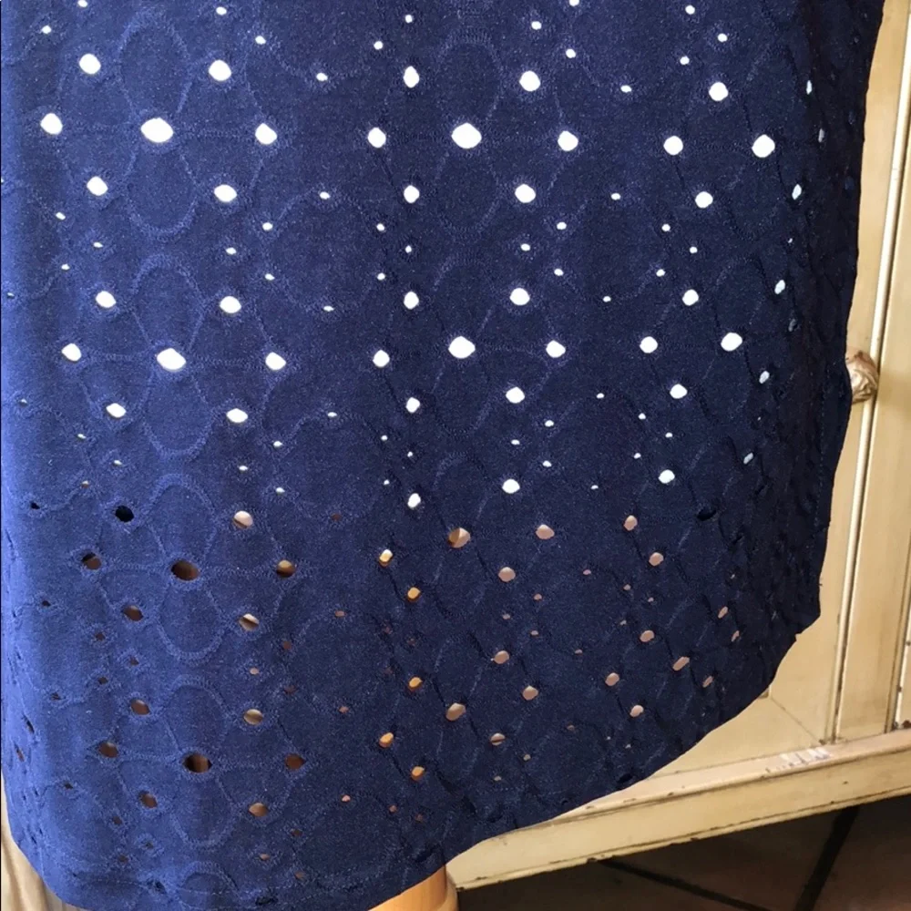 Dress - Picture 3 of 7